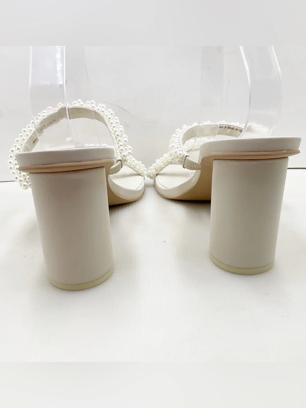 🆕{Dolce Vita} Noel Vanilla Pearls Sandals